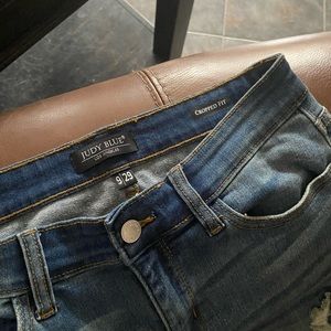 Judy Blue, cropped, shark bite distressed jeans